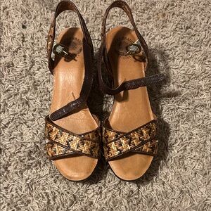 Born Tan and Brown Woven Sandals